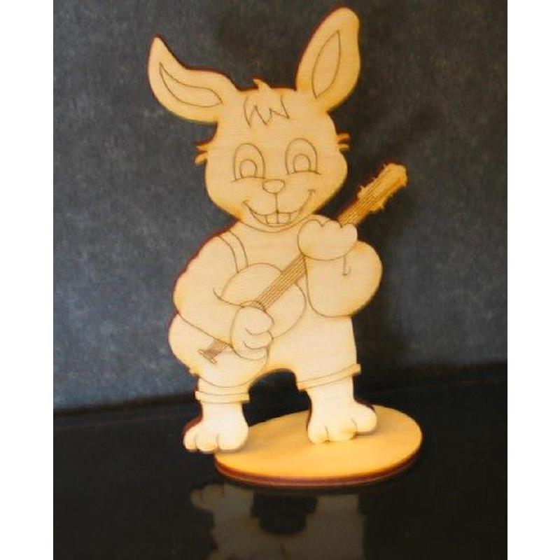 Titelbild für LA -B3-OHF70100 - HOLZ AUFSTELLER HASE MIT GITARRE